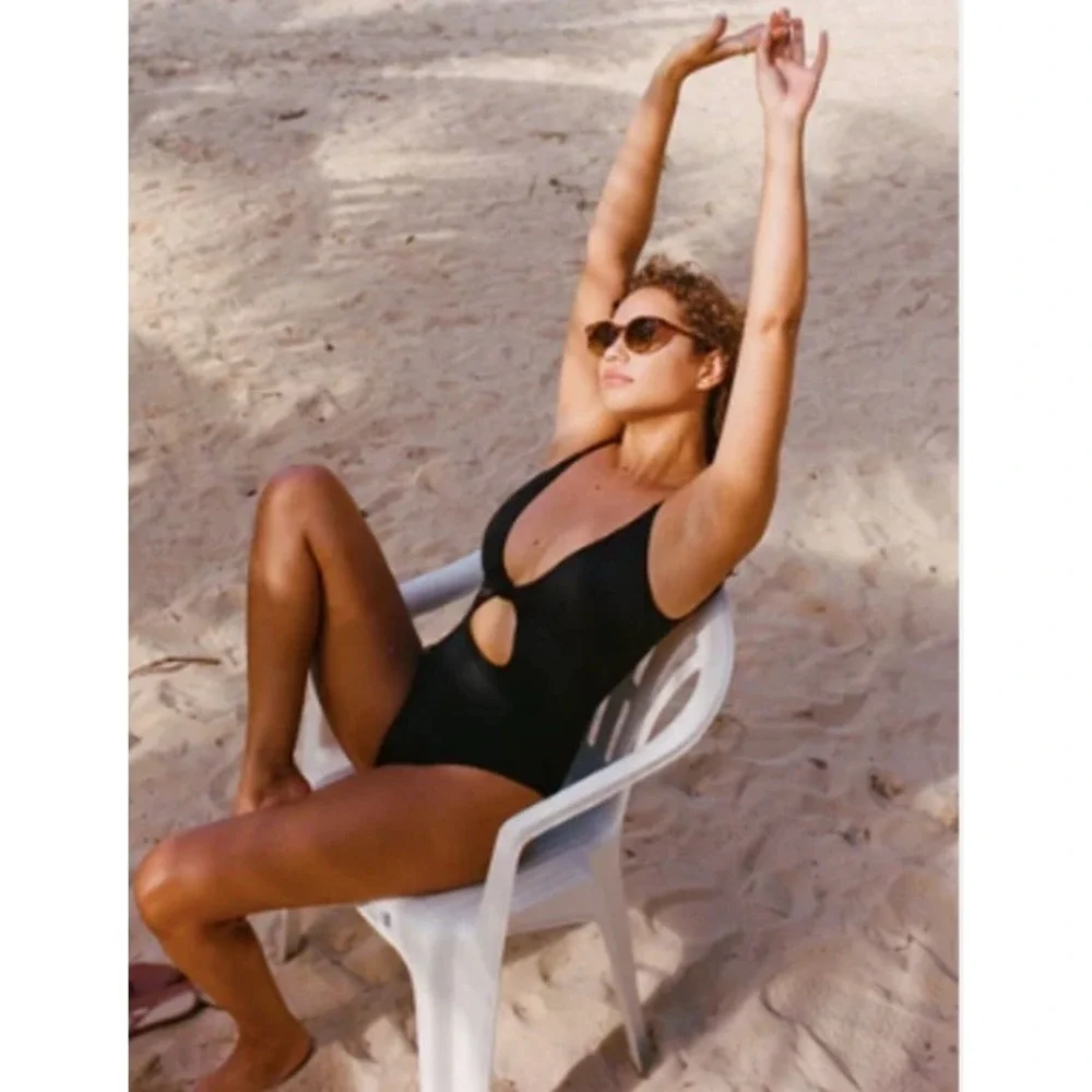 Andie Swim Santorini One Piece Swimsuit Black Cutout Knot V-Neck XL A0145-BLK-XL - Picture 3 of 10